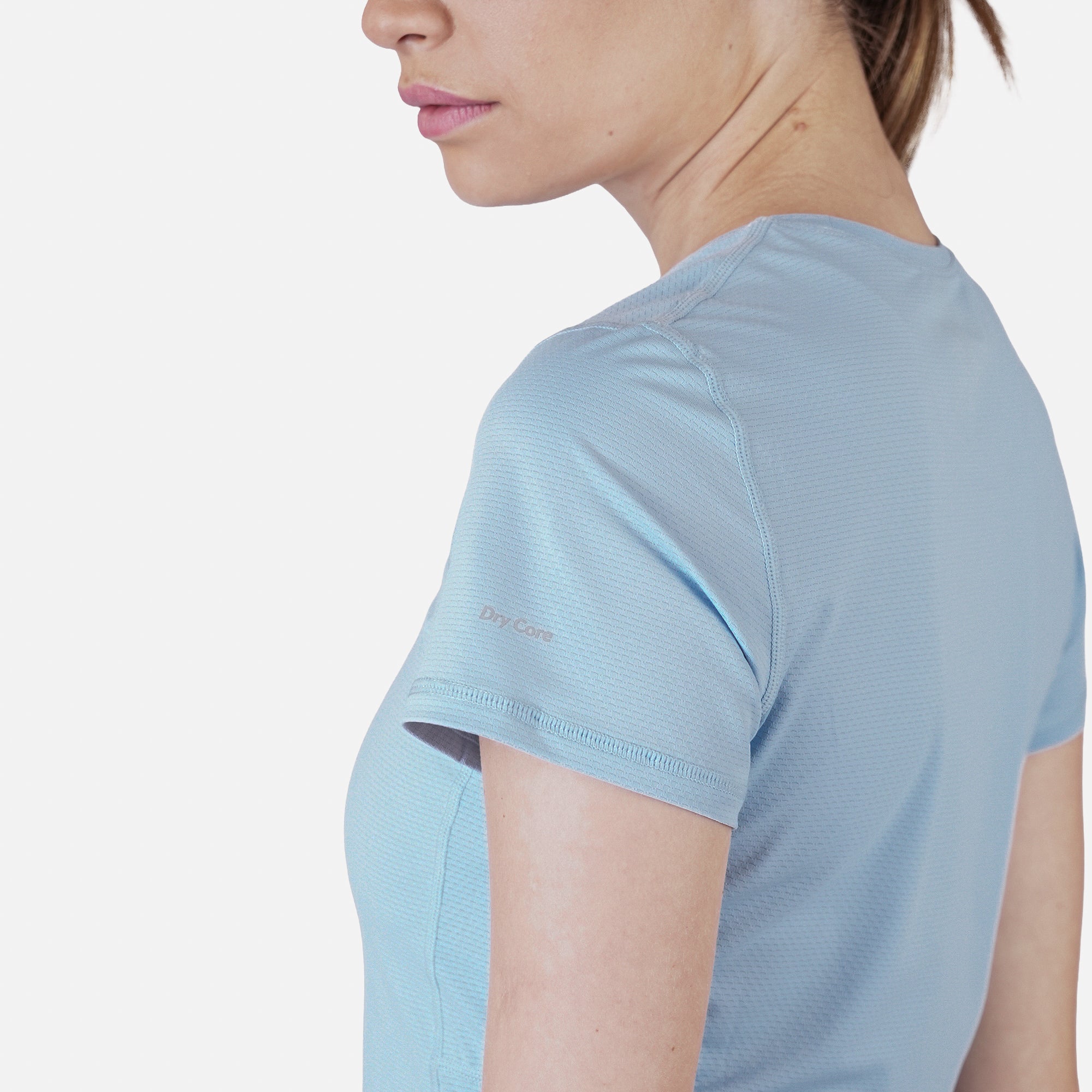 Polera deportiva Mujer Dinámica Dry Core Celeste