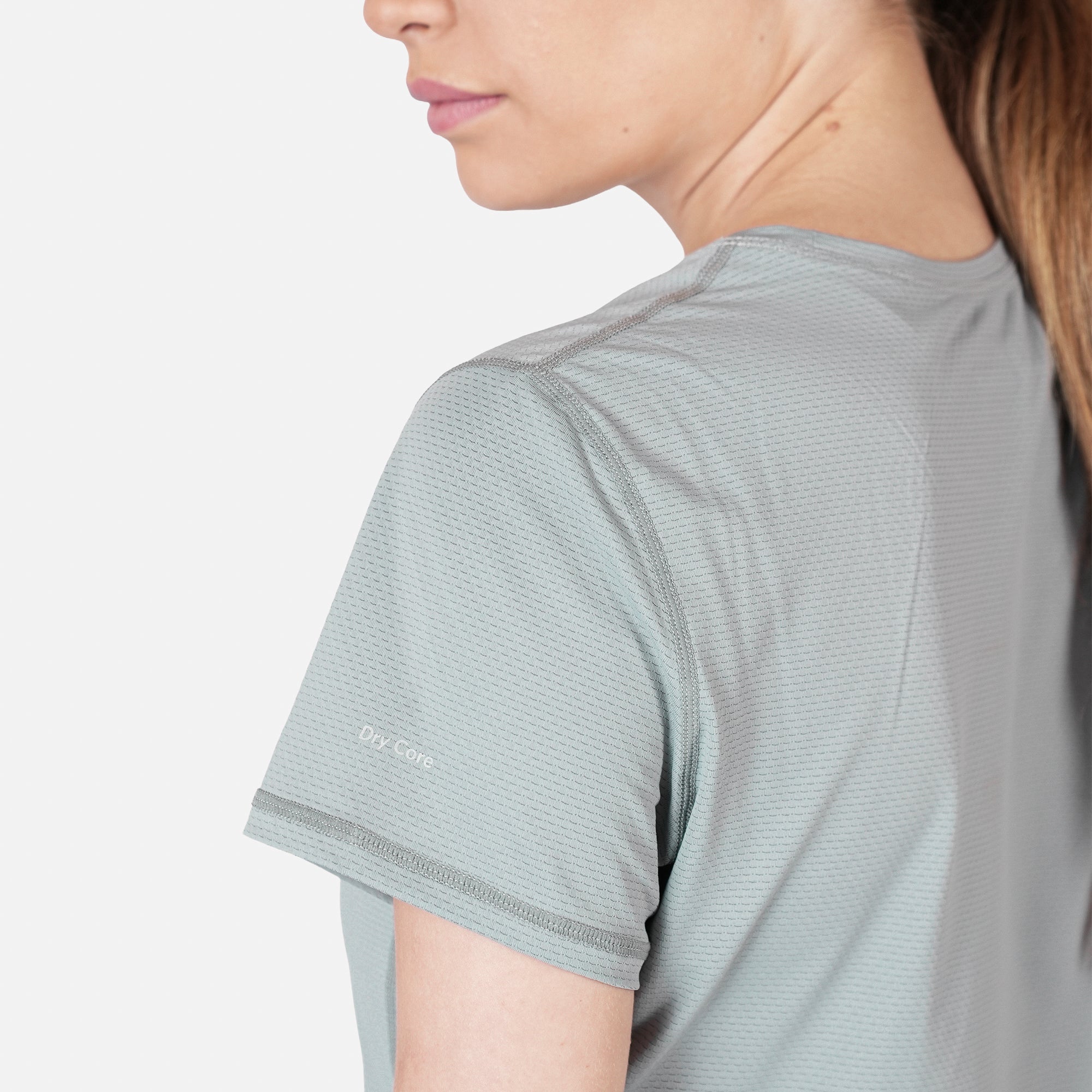 Polera deportiva Mujer Dinámica Dry Core Gris